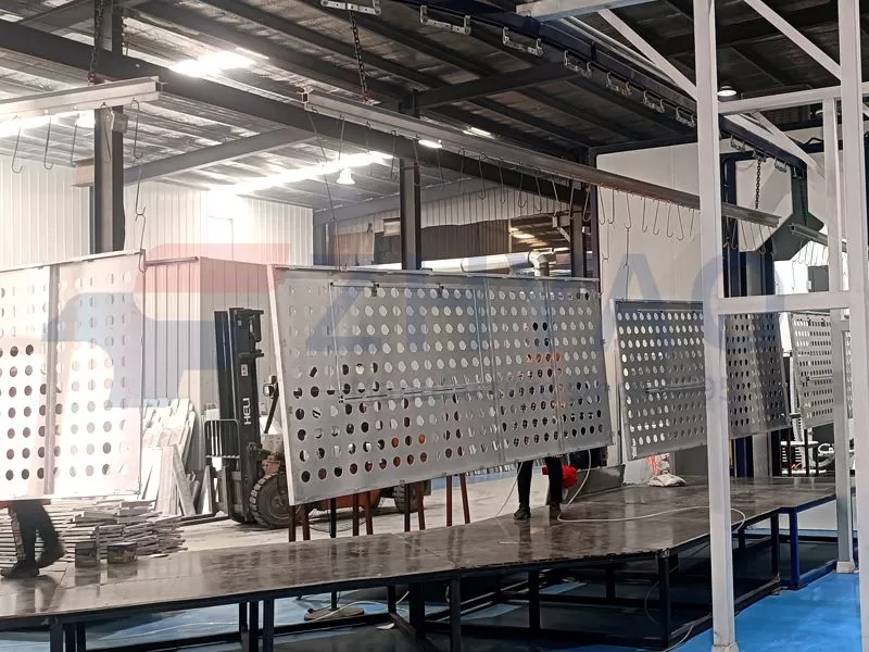 Manual Liquid Painting/Powder Coating Line With Ground Rail